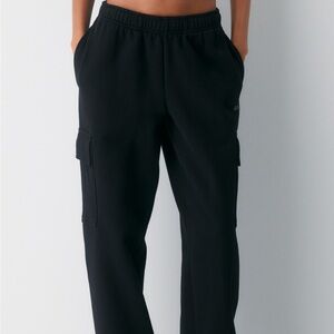 Aritzia Black Mega Cargo Sweatpants